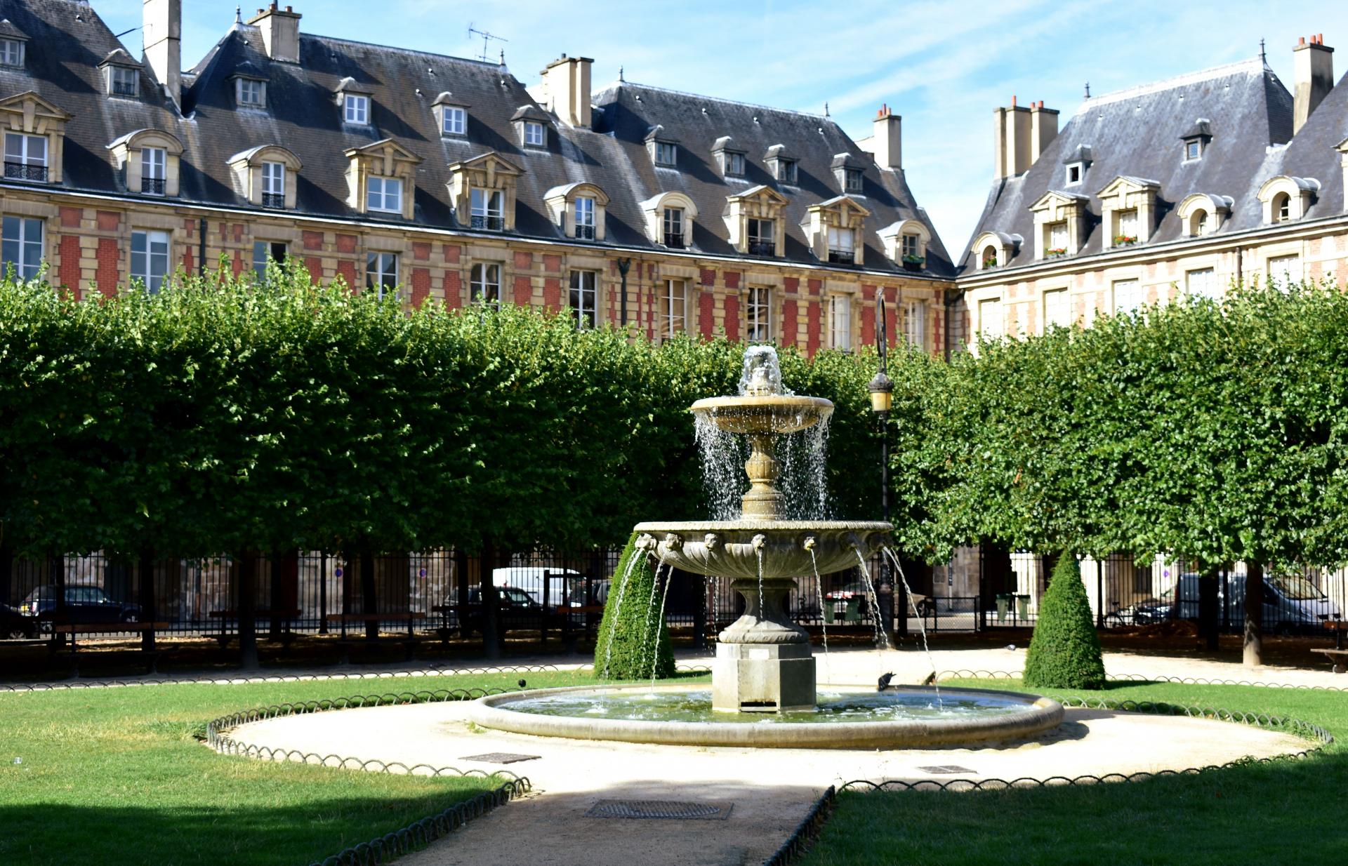 Le charme de la rentrée parisienne : redécouvrir Bastille et le Marais en toute tranquillité
